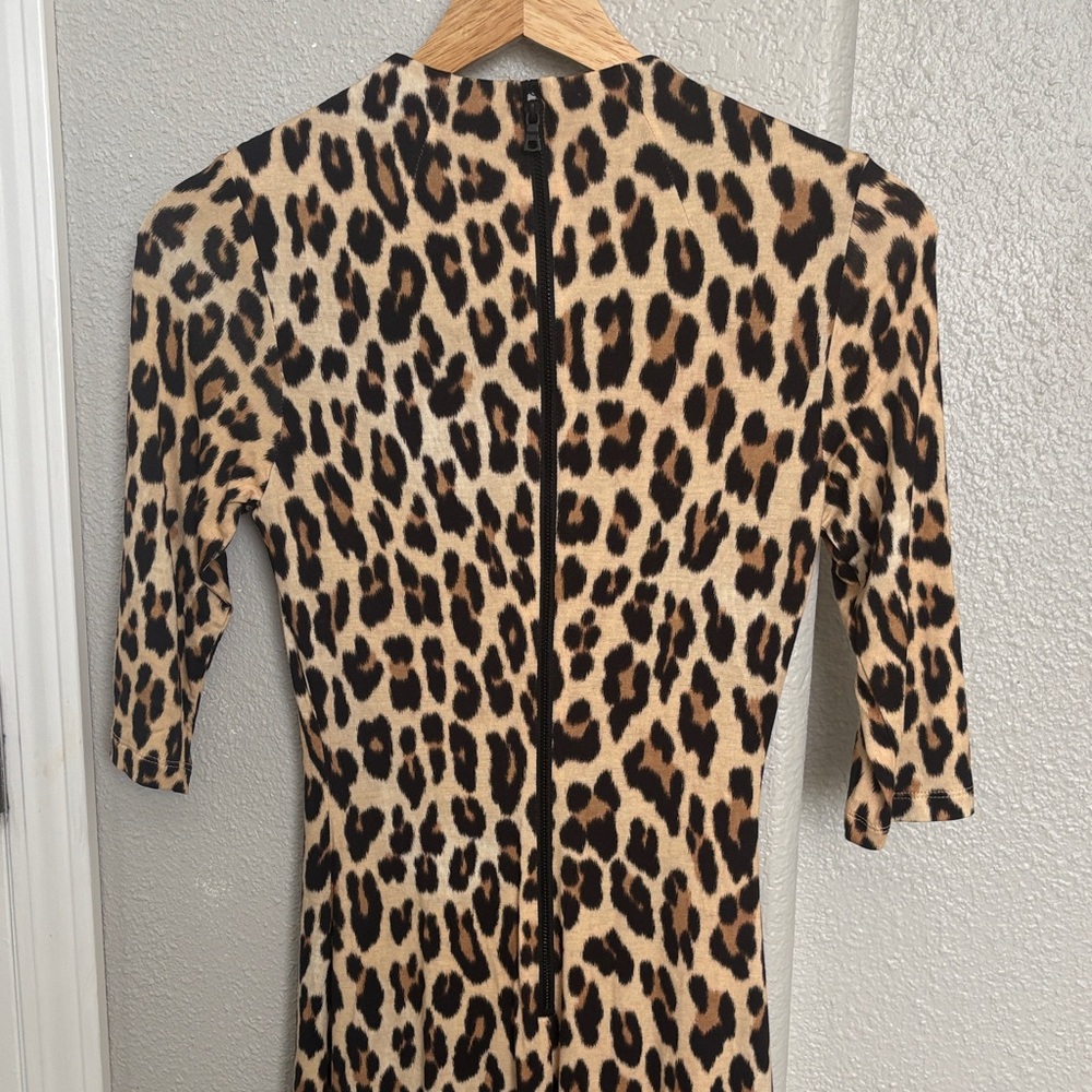 Alice + Olivia Animal Print Long Sleeve Dress - Picture 3 of 7